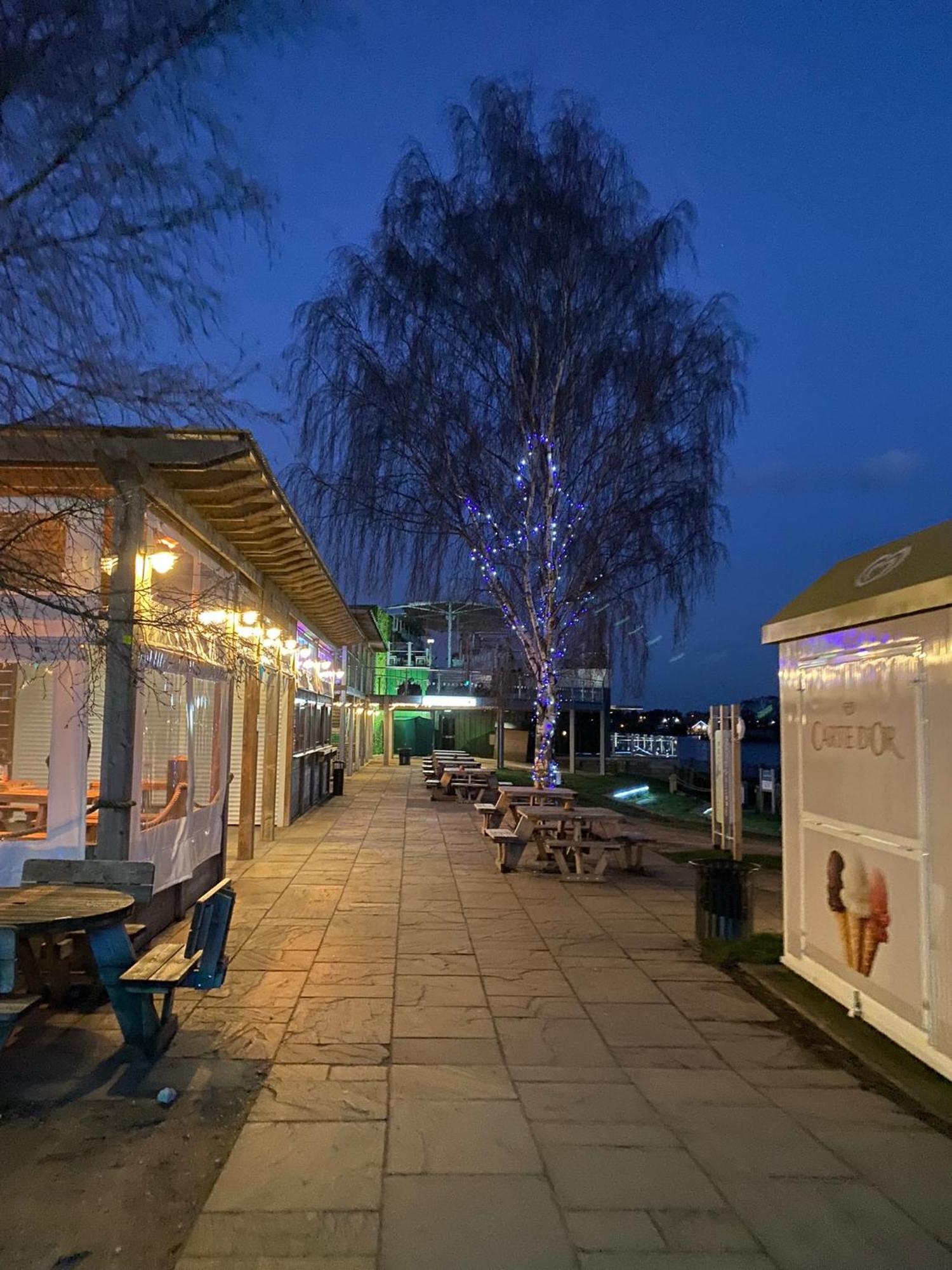 Tattershall Lakes Kingfisher Caravan 8 Berth With Hot Tub & Wifi Exterior photo