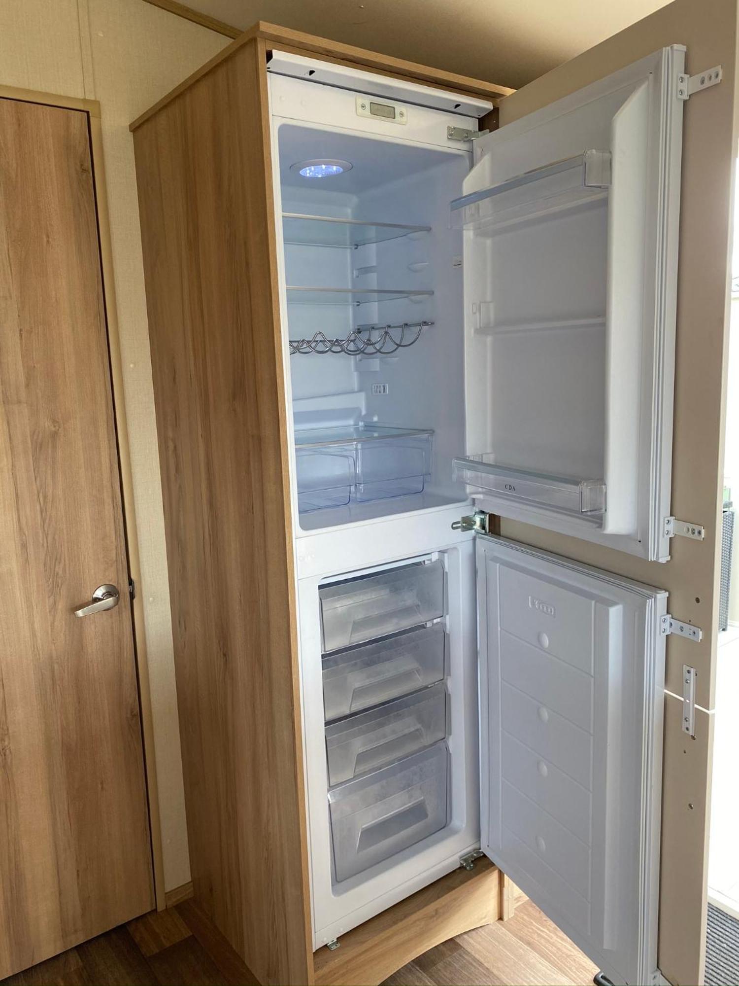 Tattershall Lakes Kingfisher Caravan 8 Berth With Hot Tub & Wifi Exterior photo
